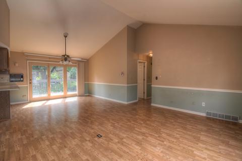 1855 Golf View Dr, Bartlett, IL 60103 photo 6