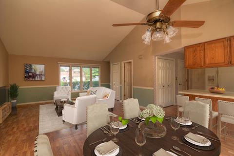 1855 Golf View Dr, Bartlett, IL 60103 photo 4