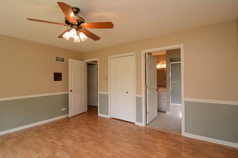 1855 Golf View Dr, Bartlett, IL 60103 photo 10