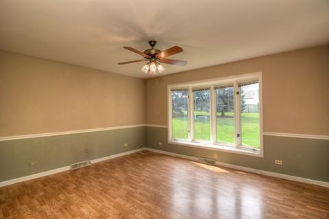 1855 Golf View Dr, Bartlett, IL 60103 photo 8