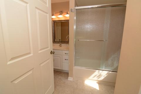 1855 Golf View Dr, Bartlett, IL 60103 photo 11