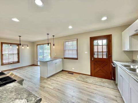 349 S Small Ave, Kankakee, IL 60901 photo 12