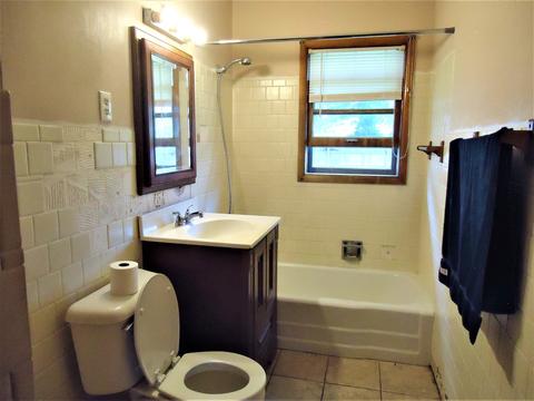 2423 8th St, Peru, IL 61354 photo 8