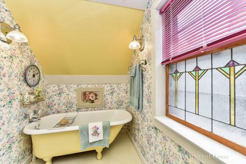 1103 Howard St, Wheaton, IL 60187 photo 17