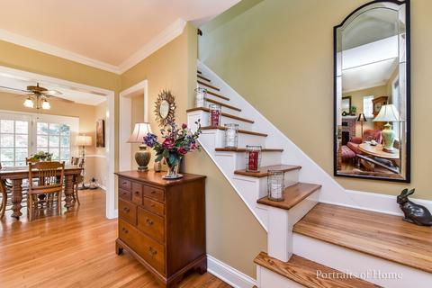 1103 Howard St, Wheaton, IL 60187 photo 4