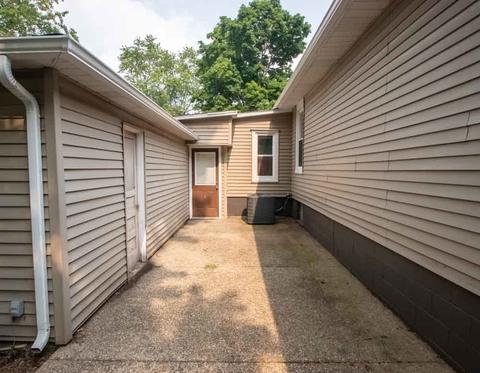 208 Douglas St, Catlin, IL 61817 photo 21