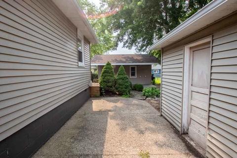 208 Douglas St, Catlin, IL 61817 photo 22