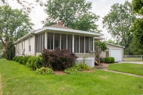208 Douglas St, Catlin, IL 61817 photo 2