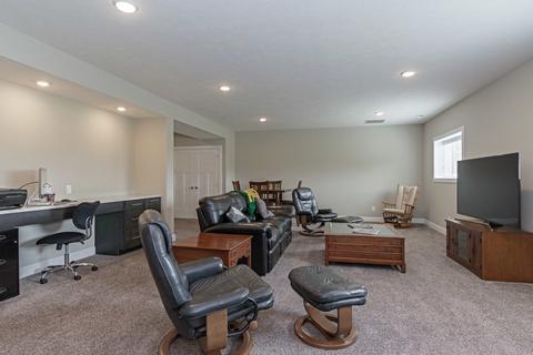 1205 Travertine Rd, Normal, IL 61761 photo 37