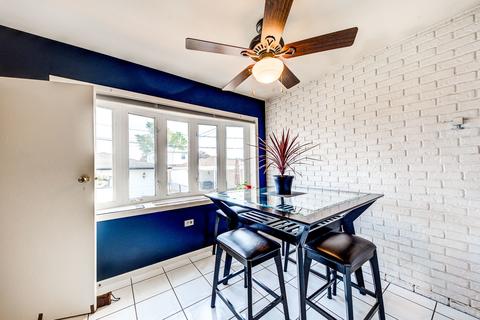7049 W 63rd Pl, Chicago, IL 60638 photo 17