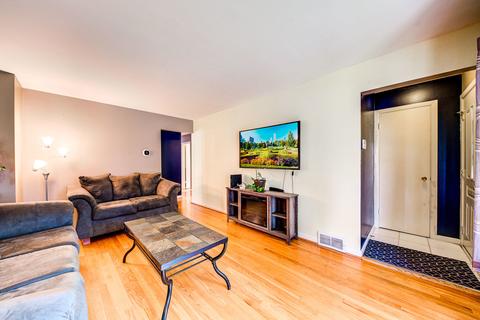 7049 W 63rd Pl, Chicago, IL 60638 photo 6