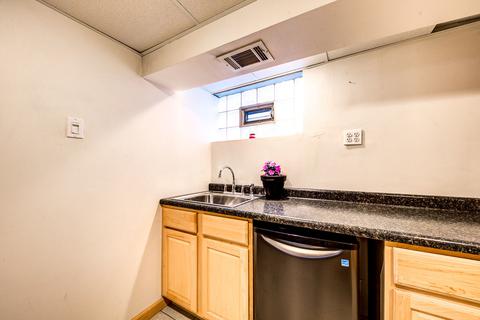 7049 W 63rd Pl, Chicago, IL 60638 photo 25