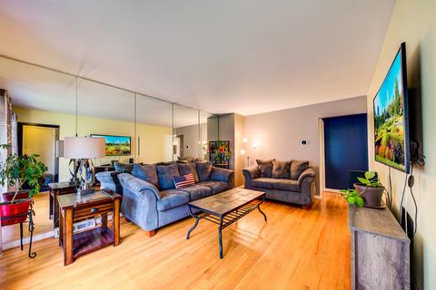 7049 W 63rd Pl, Chicago, IL 60638 photo 5