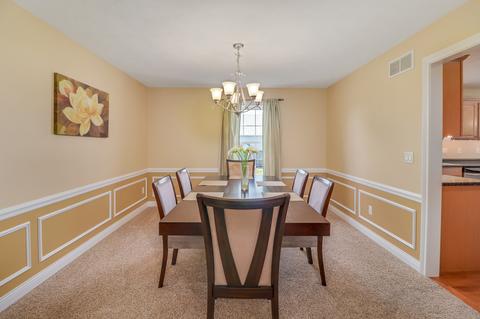 406 Labrador Ln, Normal, IL 61761 photo 5