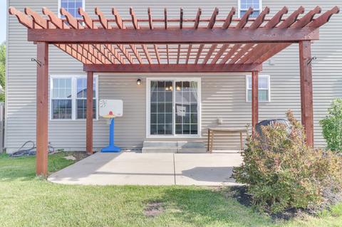 406 Labrador Ln, Normal, IL 61761 photo 9