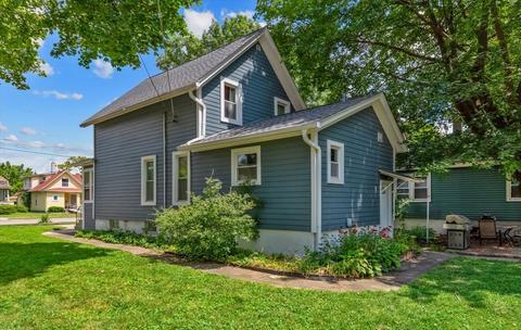 573 Walnut Ave, Elgin, IL 60123 photo 2