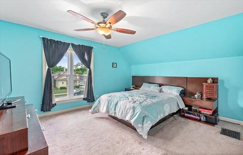 573 Walnut Ave, Elgin, IL 60123 photo 13