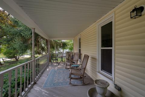708 E Bell St, Bloomington, IL 61701 photo 2