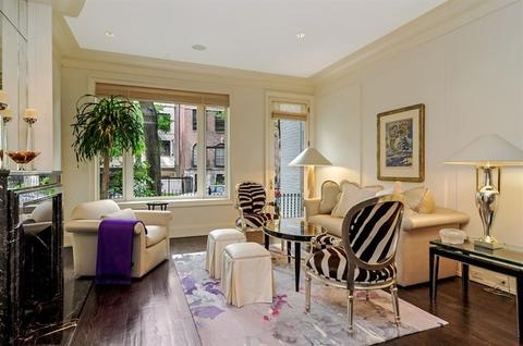 21 E Scott St, Chicago, IL 60610 photo 3