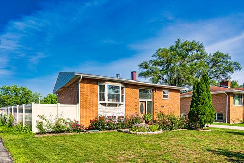 415 Crescent Dr, Wheeling, IL 60090 photo 2