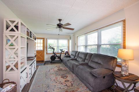 2207 Wren Ln, Rolling Meadows, IL 60008 photo 9