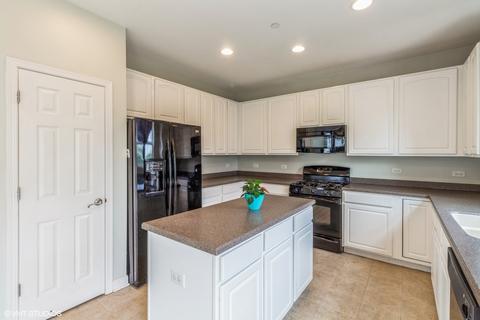 2147 Amelia Ln, Hoffman Estates, IL 60192 photo 5