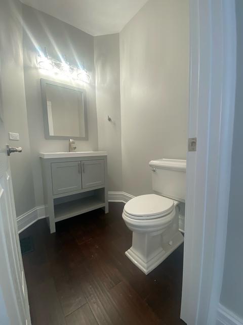 4313 Exeter Ln, Northbrook, IL 60062 photo 9