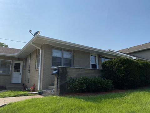 718 Plum St, Peru, IL 61354 photo 1