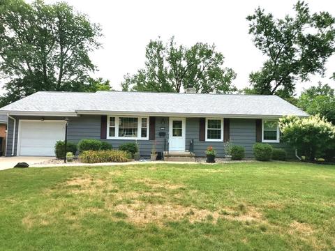 1306 Maplewood Dr, Normal, IL 61761 photo 1