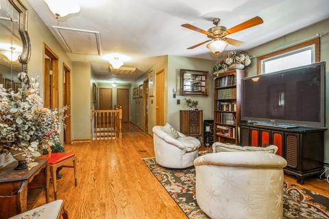 731 Spring St, Roselle, IL 60172 photo 14