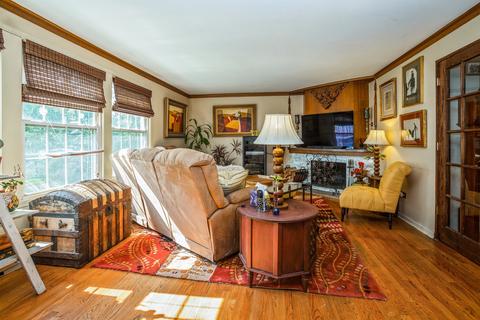 731 Spring St, Roselle, IL 60172 photo 8