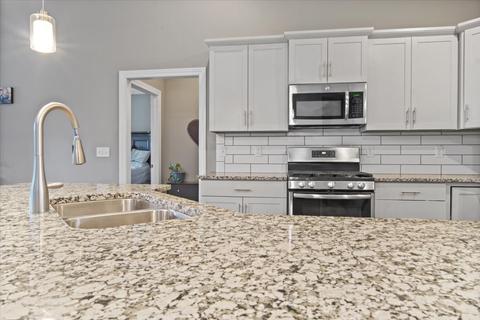 510 Raef Rd, Downs, IL 61736 photo 4