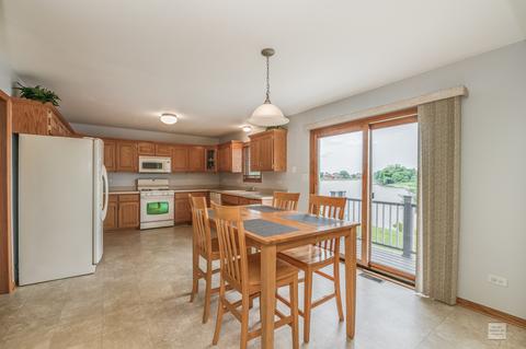 609 Edgewater Dr, Minooka, IL 60447 photo 13