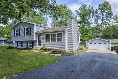 1908 W Oakleaf Dr, Mchenry, IL 60051 photo 2