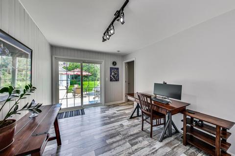 2104 Saint James St, Rolling Meadows, IL 60008 photo 6