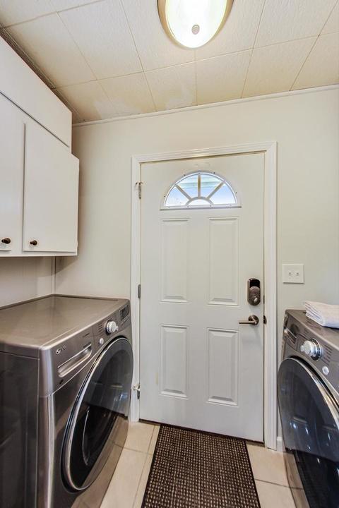 2104 Saint James St, Rolling Meadows, IL 60008 photo 14
