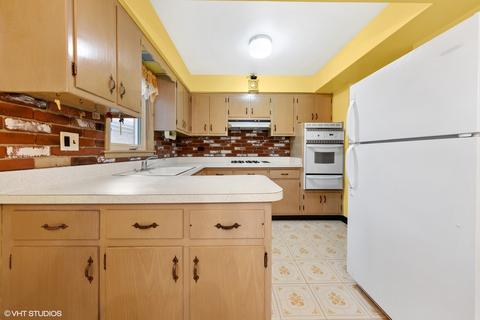 4035 Custer Ave, Lyons, IL 60534 photo 8