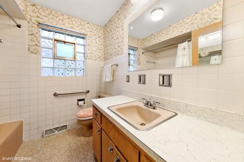 4035 Custer Ave, Lyons, IL 60534 photo 14
