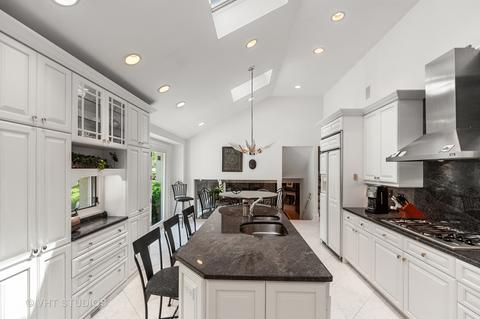 1709 E Course Dr, Riverwoods, IL 60015 photo 5
