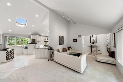 1709 E Course Dr, Riverwoods, IL 60015 photo 3