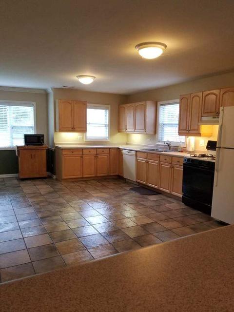 128 S Sheridan Rd, Lakemoor, IL 60051 photo 3