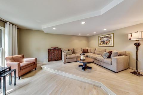 49 Burning Tree Ln, Deerfield, IL 60015 photo 5
