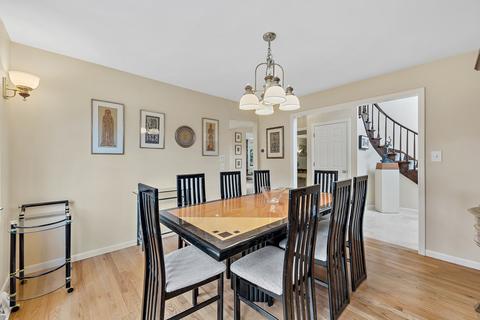 237 Voltz Rd, Northbrook, IL 60062 photo 7