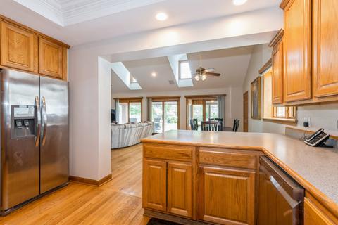 2440 Central Rd, Glenview, IL 60025 photo 12