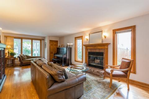 2440 Central Rd, Glenview, IL 60025 photo 5