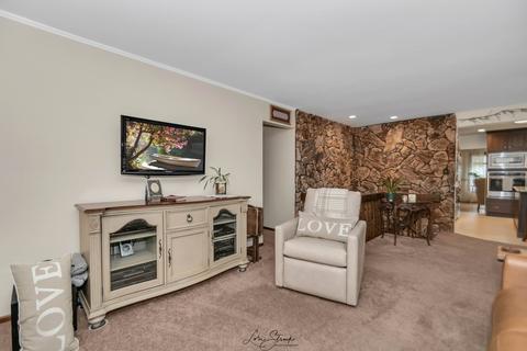 3614 Sigwalt St, Rolling Meadows, IL 60008 photo 18
