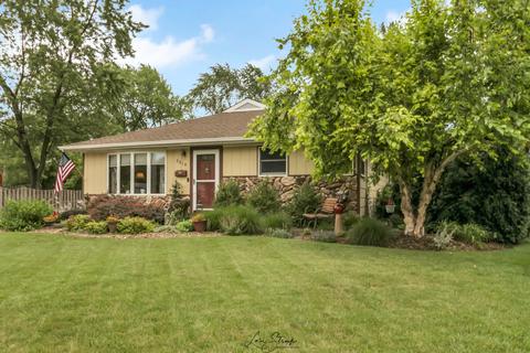 3614 Sigwalt St, Rolling Meadows, IL 60008 photo 3