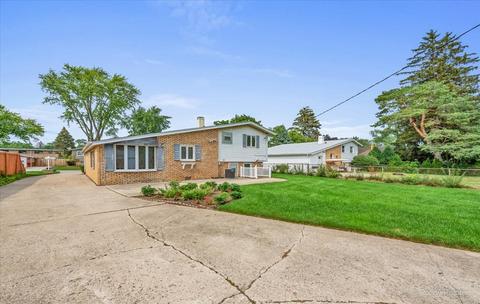 67 Glendale St, Wheeling, IL 60090 photo 6
