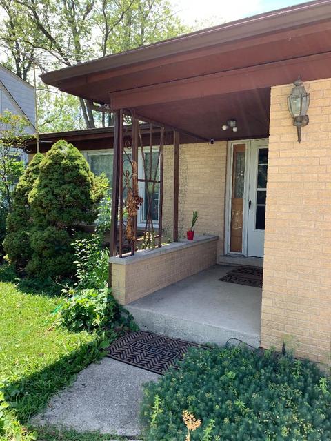 1665 Greenleaf Ave, Des Plaines, IL 60018 photo 4