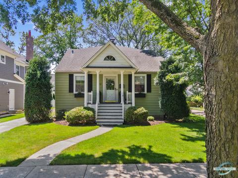 222 E Cayuga Ave, Elmhurst, IL 60126 photo 1